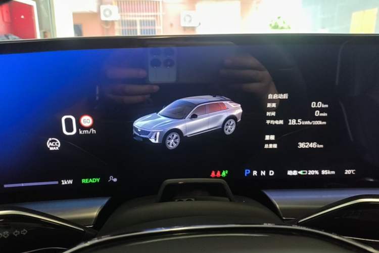 Used Cadillac LYRIQ 2022 Four-Wheel-Drive High-Performance Deluxe Edition Instrument Cluster