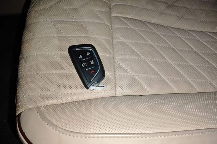 Used Cadillac LYRIQ 2022 Four-Wheel-Drive High-Performance Deluxe Edition Interior 1