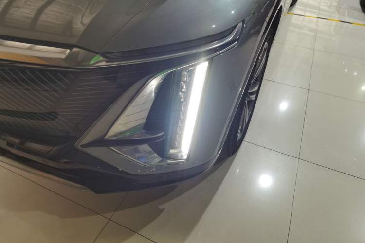 Used Cadillac LYRIQ 2022 Rear-Drive Long-Range Prestige Edition Left Front Headlight