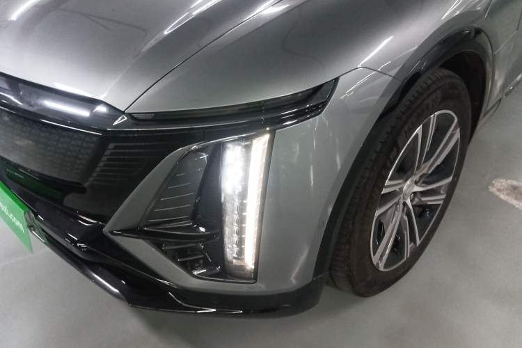 Used Cadillac LYRIQ 2022 Four-Wheel-Drive High-Performance Deluxe Edition Left Front Headlight