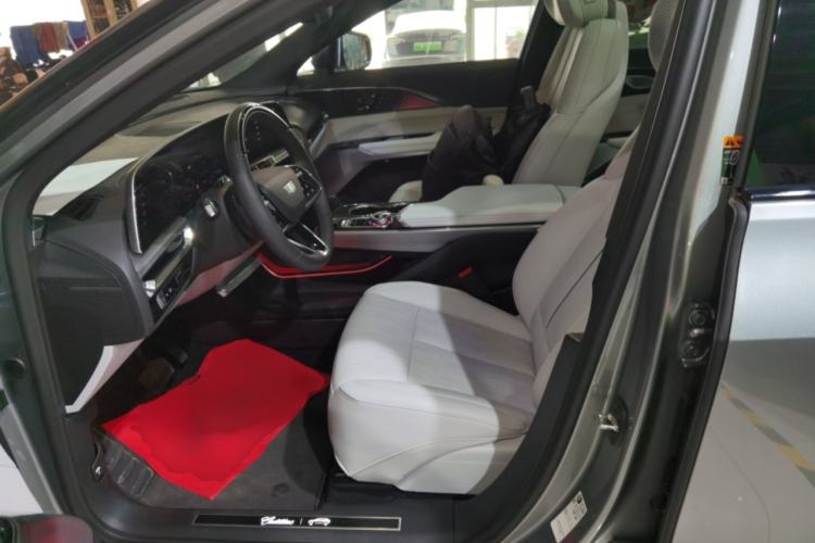 Used Cadillac LYRIQ 2022 Rear-Drive Long-Range Prestige Edition Left Front Seat