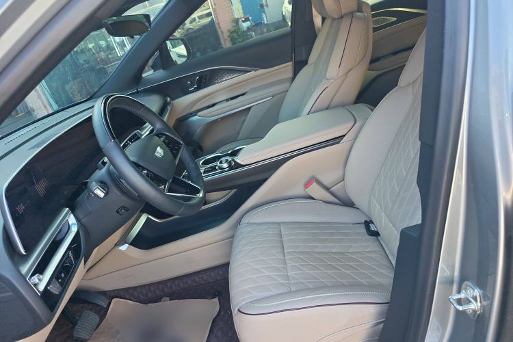 Used Cadillac LYRIQ 2022 Rear-Drive Long-Range Prestige Edition Left Front Seat
