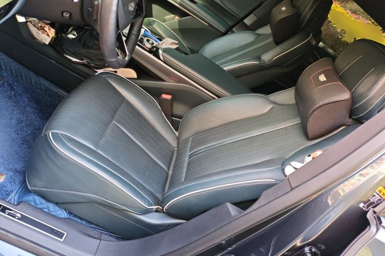 Used Cadillac LYRIQ 2022 Rear-Drive Long-Range Prestige Edition Left Front Seat