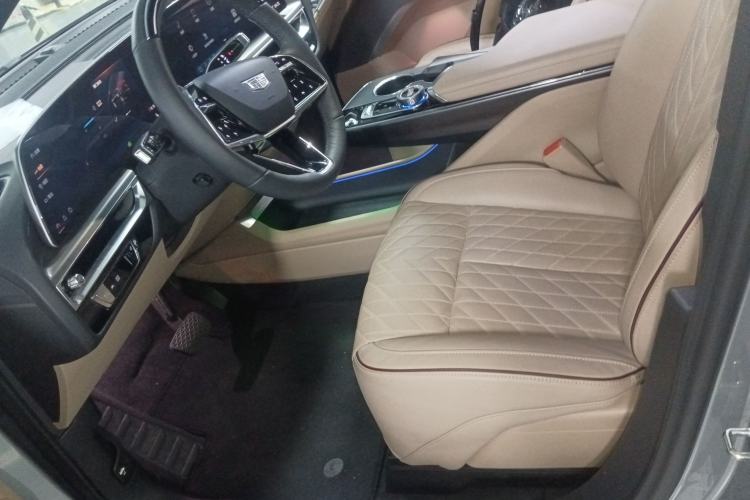 Used Cadillac LYRIQ 2022 Four-Wheel-Drive High-Performance Deluxe Edition Left Front Seat