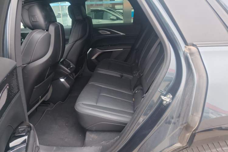Used Cadillac LYRIQ 2022 Rear-Drive Long-Range Luxury Edition Left Rear Seat