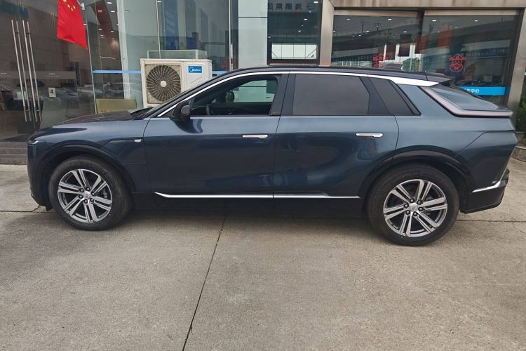 Used Cadillac LYRIQ 2022 Rear-Drive Long-Range Luxury Edition Left Side
