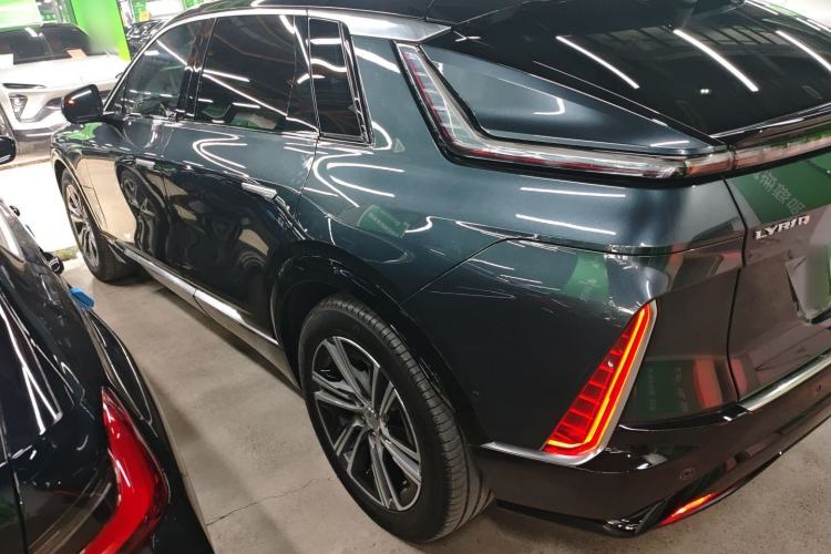 Used Cadillac LYRIQ 2022 Rear-Drive Long-Range Prestige Edition Left Side