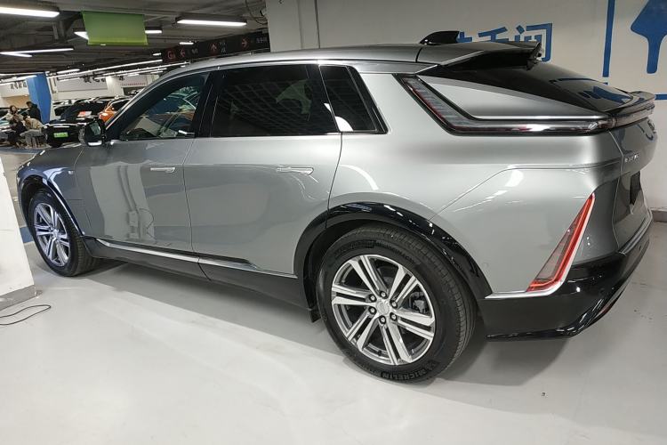 Used Cadillac LYRIQ 2022 Rear-Drive Long-Range Prestige Edition Left Side