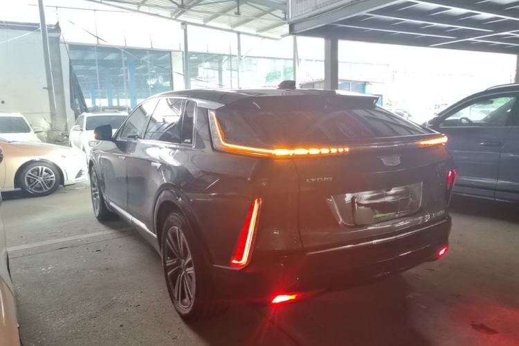Used Cadillac LYRIQ 2022 Rear-Drive Long-Range Luxury Edition Rear Left 45 Deg