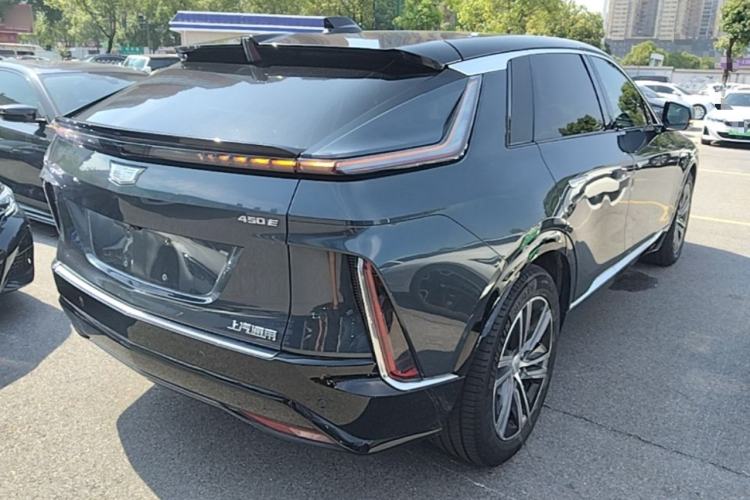 Used Cadillac LYRIQ 2022 Rear-Drive Long-Range Luxury Edition Rear Right 45 Deg