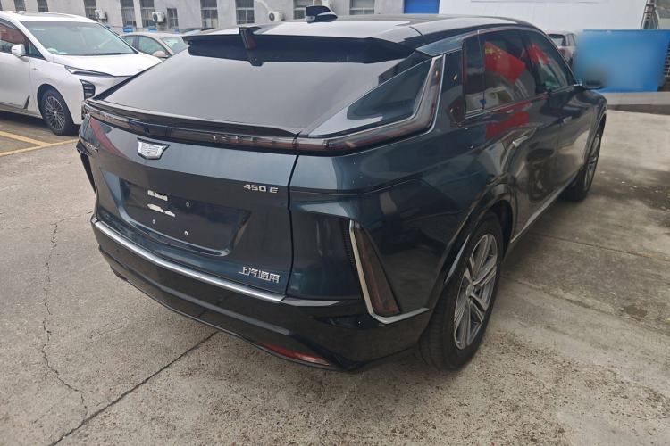 Used Cadillac LYRIQ 2022 Rear-Drive Long-Range Luxury Edition Rear Right 45 Deg