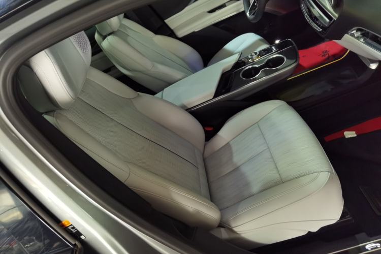 Used Cadillac LYRIQ 2022 Rear-Drive Long-Range Prestige Edition Right Front Seat