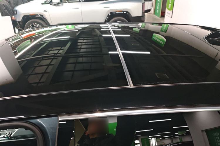 Used Cadillac LYRIQ 2022 Rear-Drive Long-Range Prestige Edition Roof