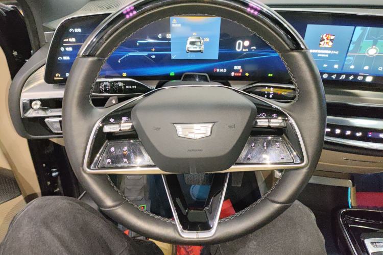 Used Cadillac LYRIQ 2022 Rear-Drive Long-Range Prestige Edition Steering Wheel
