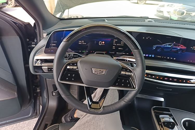 Used Cadillac LYRIQ 2022 Rear-Drive Long-Range Prestige Edition Steering Wheel