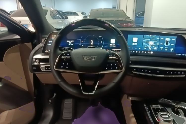 Used Cadillac LYRIQ 2022 Rear-Drive Long-Range Prestige Edition Steering Wheel