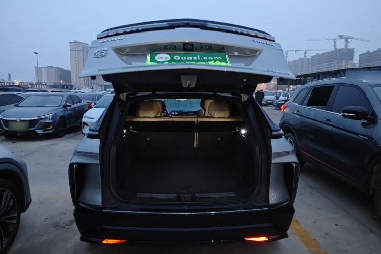 Used Cadillac LYRIQ 2022 Four-Wheel-Drive High-Performance Deluxe Edition Trunk