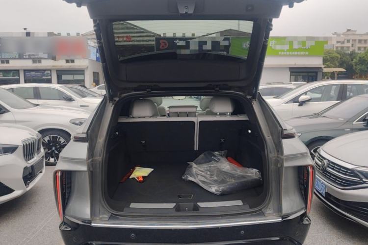 Used Cadillac LYRIQ 2022 Rear-Drive Long-Range Luxury Edition Trunk