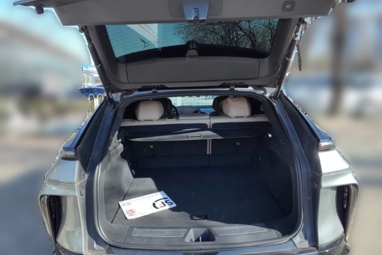 Used Cadillac LYRIQ 2022 Four-Wheel-Drive High-Performance Deluxe Edition Trunk