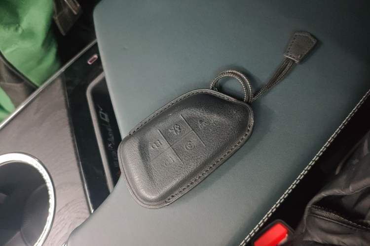 Used Cadillac LYRIQ 2022 Rear-Drive Long-Range Prestige Edition Vehicle Key