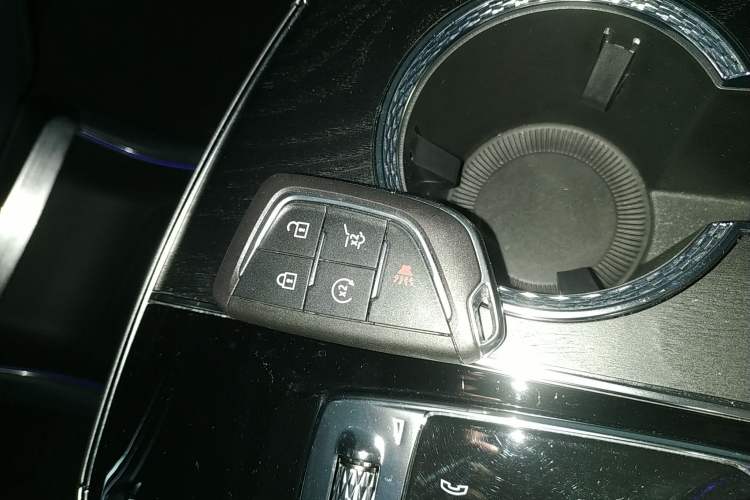 Used Cadillac LYRIQ 2022 Rear-Drive Long-Range Prestige Edition Vehicle Key