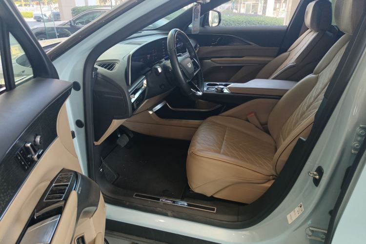 Used Cadillac LYRIQ 2022 Rear-Drive Long-Range Prestige Edition Driver Seat