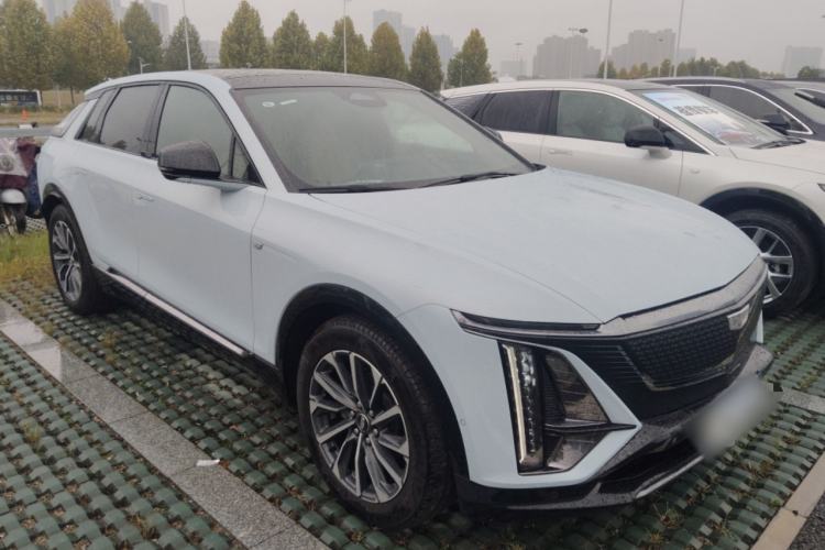 Used Cadillac LYRIQ 2022 Four-Wheel-Drive High-Performance Deluxe Edition Exterior 2
