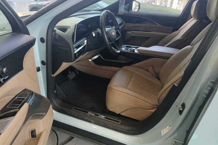 Used Cadillac LYRIQ 2022 Rear-Drive Long-Range Prestige Edition Left Front Seat
