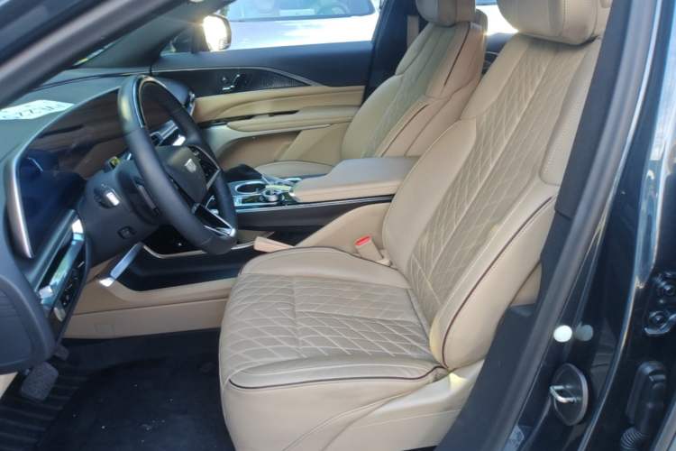 Used Cadillac LYRIQ 2022 Rear-Drive Long-Range Prestige Edition Left Front Seat