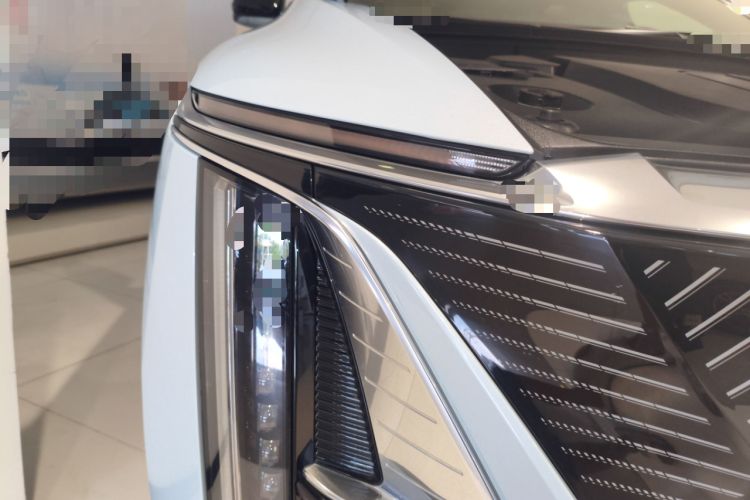 Used Cadillac LYRIQ 2022 Rear-Drive Long-Range Prestige Edition Right Front Headlight