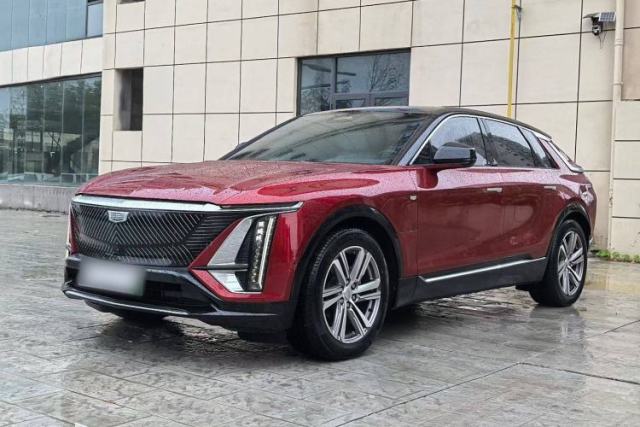 Ojetý Cadillac LYRIQ 2022 Rear-Drive Long-Range Luxury Edition