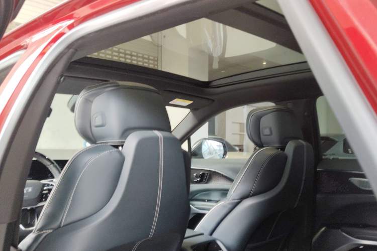 Used Cadillac LYRIQ 2022 Rear-Drive Long-Range Prestige Edition Headliner