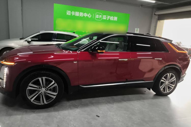 Used Cadillac LYRIQ 2022 Rear-Drive Long-Range Luxury Edition Left Side