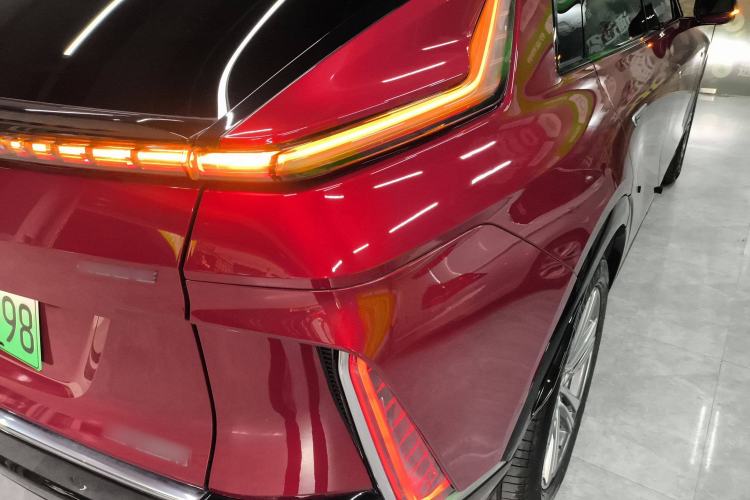 Used Cadillac LYRIQ 2022 Rear-Drive Long-Range Luxury Edition Right Rear Taillight