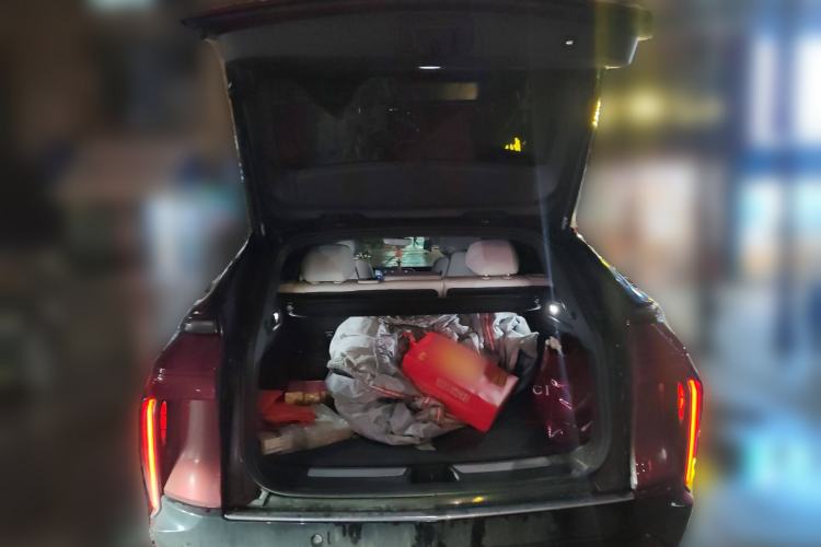 Used Cadillac LYRIQ 2022 Rear-Drive Long-Range Luxury Edition Trunk