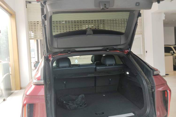 Used Cadillac LYRIQ 2022 Rear-Drive Long-Range Prestige Edition Trunk
