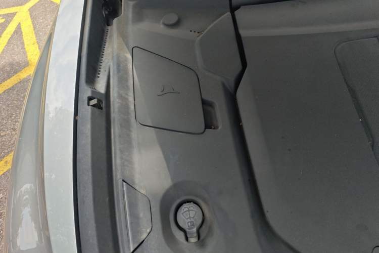 Used Cadillac LYRIQ 2022 Rear-Drive Long-Range Luxury Edition Engine Bay Right
