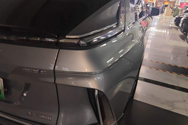 Used Cadillac LYRIQ 2022 Rear-Drive Long-Range Luxury Edition Exterior 3