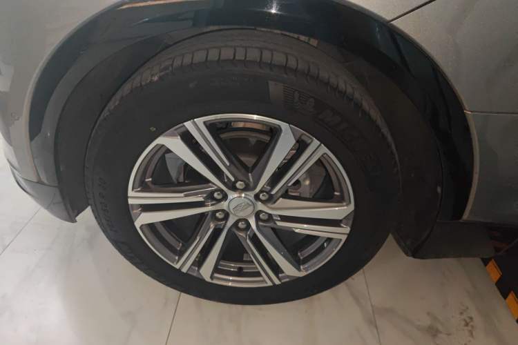 Used Cadillac LYRIQ 2022 Rear-Drive Long-Range Luxury Edition Exterior 4