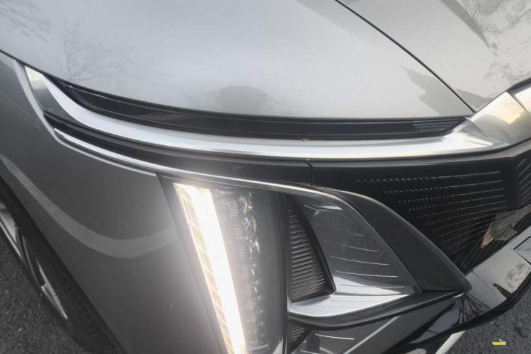 Used Cadillac LYRIQ 2022 Rear-Drive Long-Range Luxury Edition Exterior 6