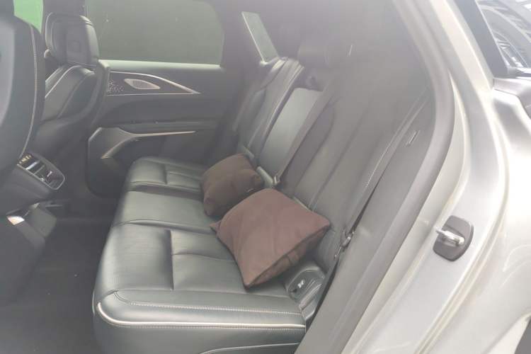 Used Cadillac LYRIQ 2022 Four-Wheel-Drive High-Performance Deluxe Edition Left Rear Seat