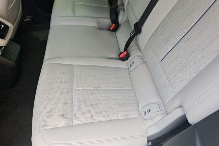 Used Cadillac LYRIQ 2022 Rear-Drive Long-Range Luxury Edition Left Rear Seat