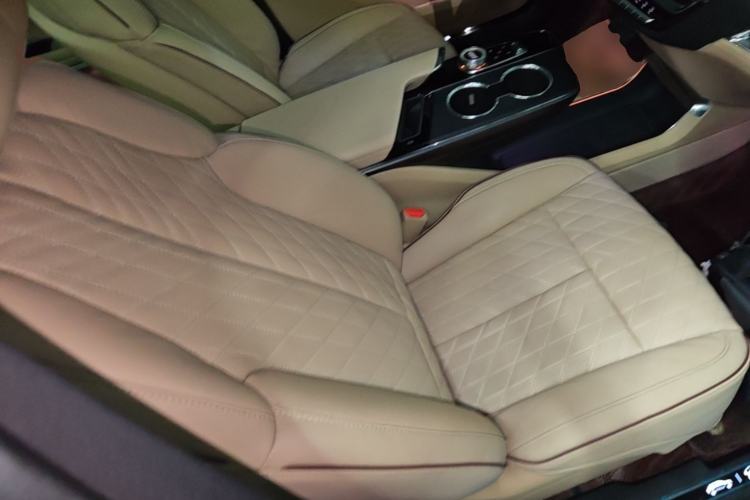 Used Cadillac LYRIQ 2022 Rear-Drive Long-Range Prestige Edition Right Front Seat