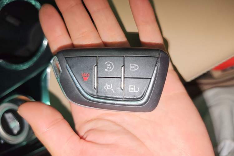 Used Cadillac LYRIQ 2022 Rear-Drive Long-Range Prestige Edition Vehicle Key