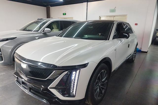 Used Cadillac LYRIQ 2022 Four-Wheel-Drive High-Performance Deluxe Edition