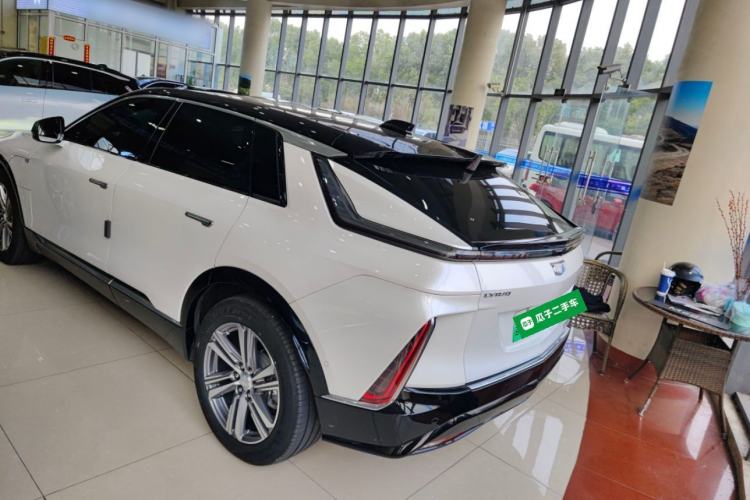 Used Cadillac LYRIQ 2022 Rear-Drive Long-Range Luxury Edition Exterior 2