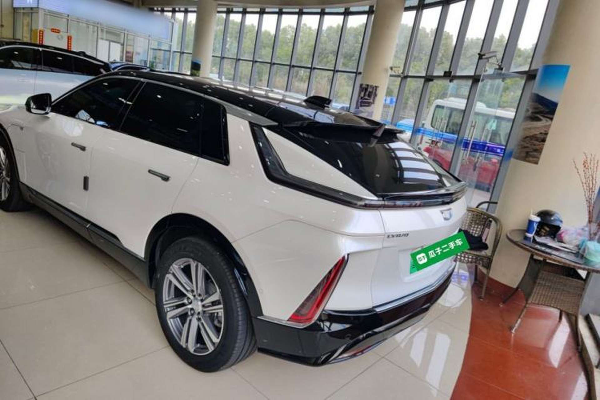 Used Cadillac LYRIQ 2022 Rear-Drive Long-Range Luxury Edition Exterior 2