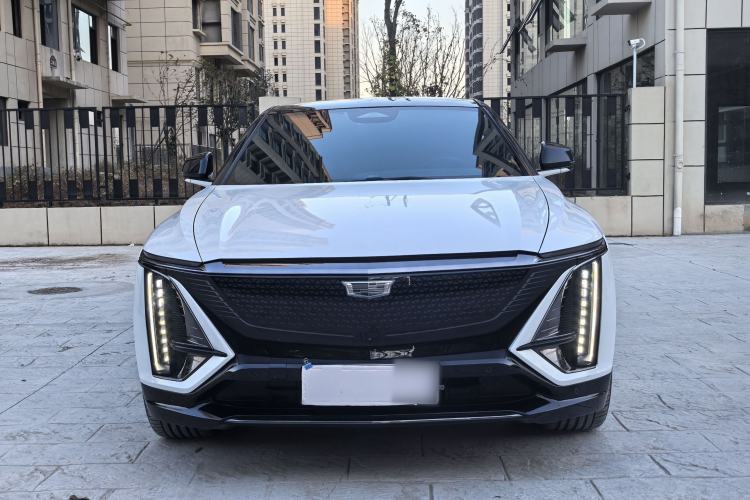 Used Cadillac LYRIQ 2022 Four-Wheel-Drive High-Performance Deluxe Edition Exterior 4
