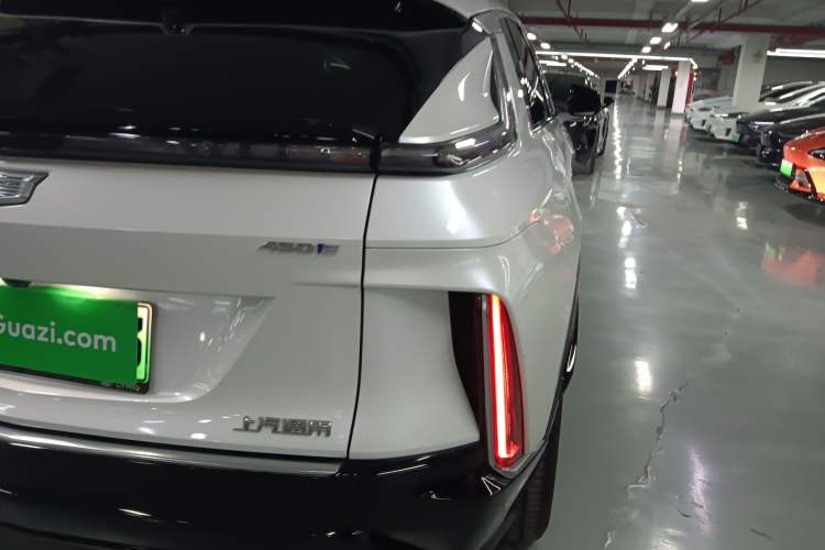 Used Cadillac LYRIQ 2022 Rear-Drive Long-Range Prestige Edition Exterior 6