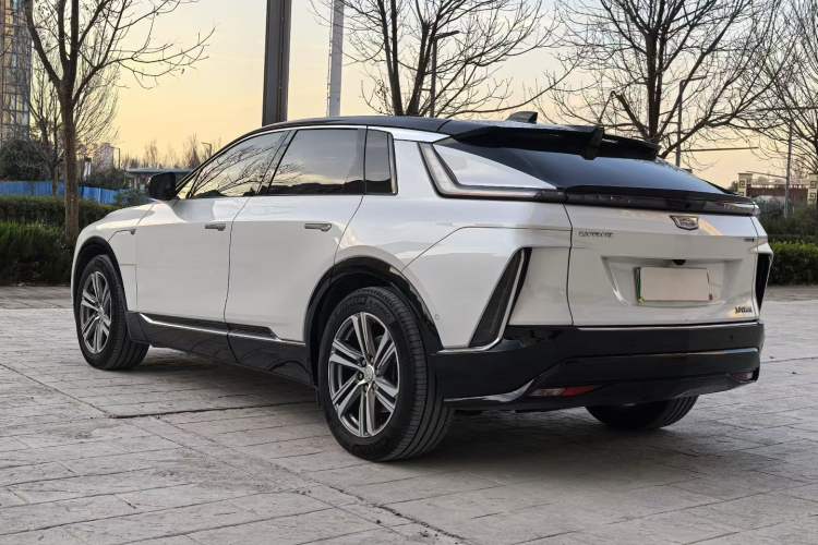 Used Cadillac LYRIQ 2022 Rear-Drive Long-Range Luxury Edition Exterior 7